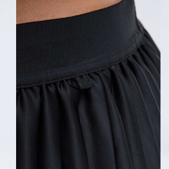 NWT Lululemon Satin Pleated Midi Skirt Black Size XS - Picture 12 of 12